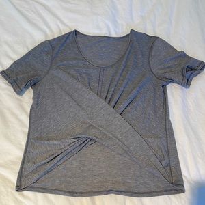 Lululemon T Shirt